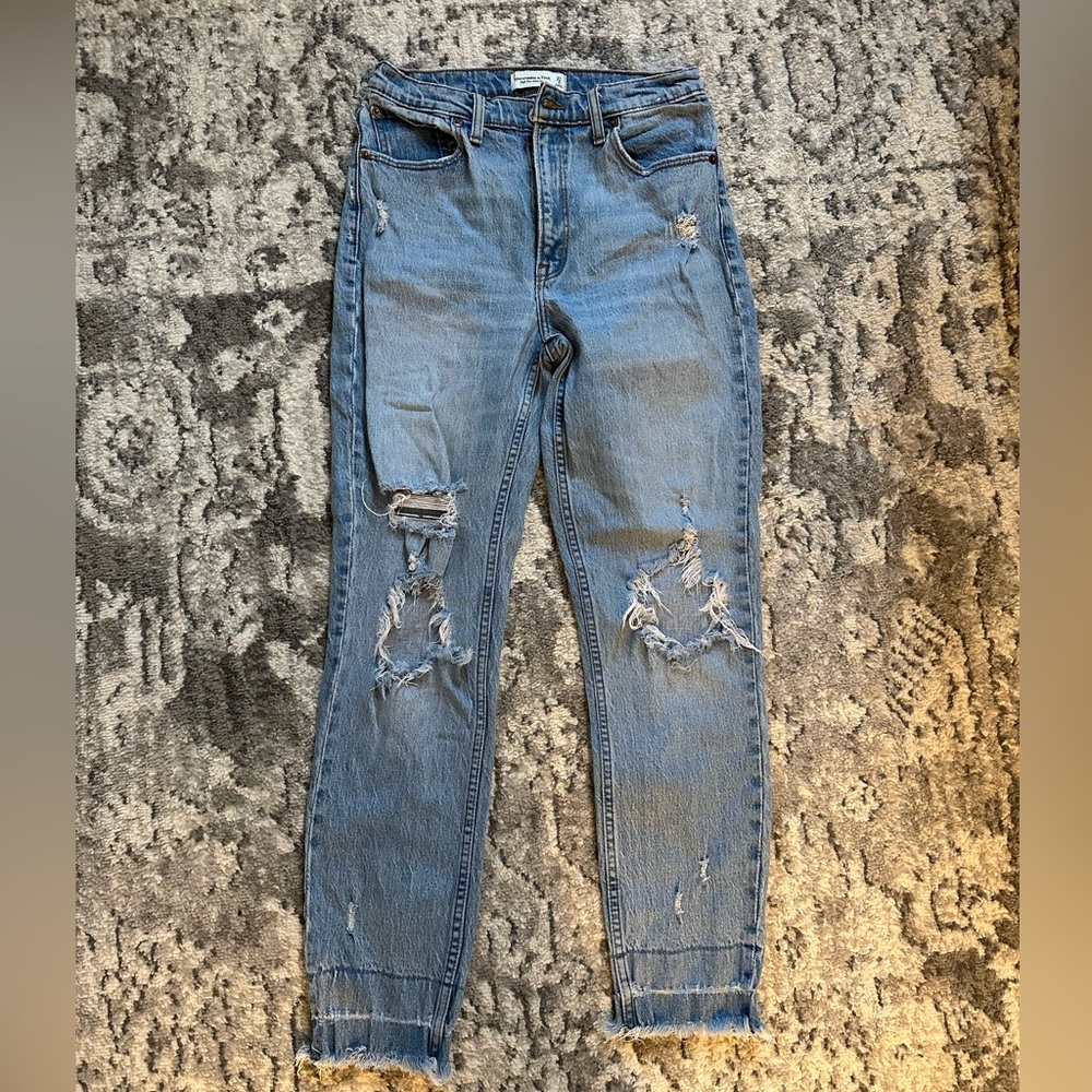 Abercrombie High Rise Mom Jeans 4 Long